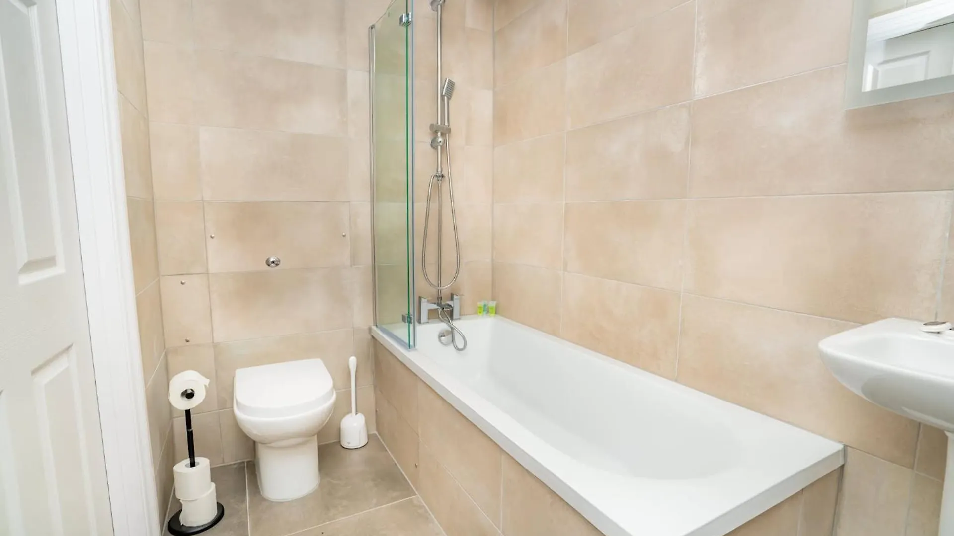Fabulous 1 Bedroom Apartment In Cheltenham Centre United Kingdom