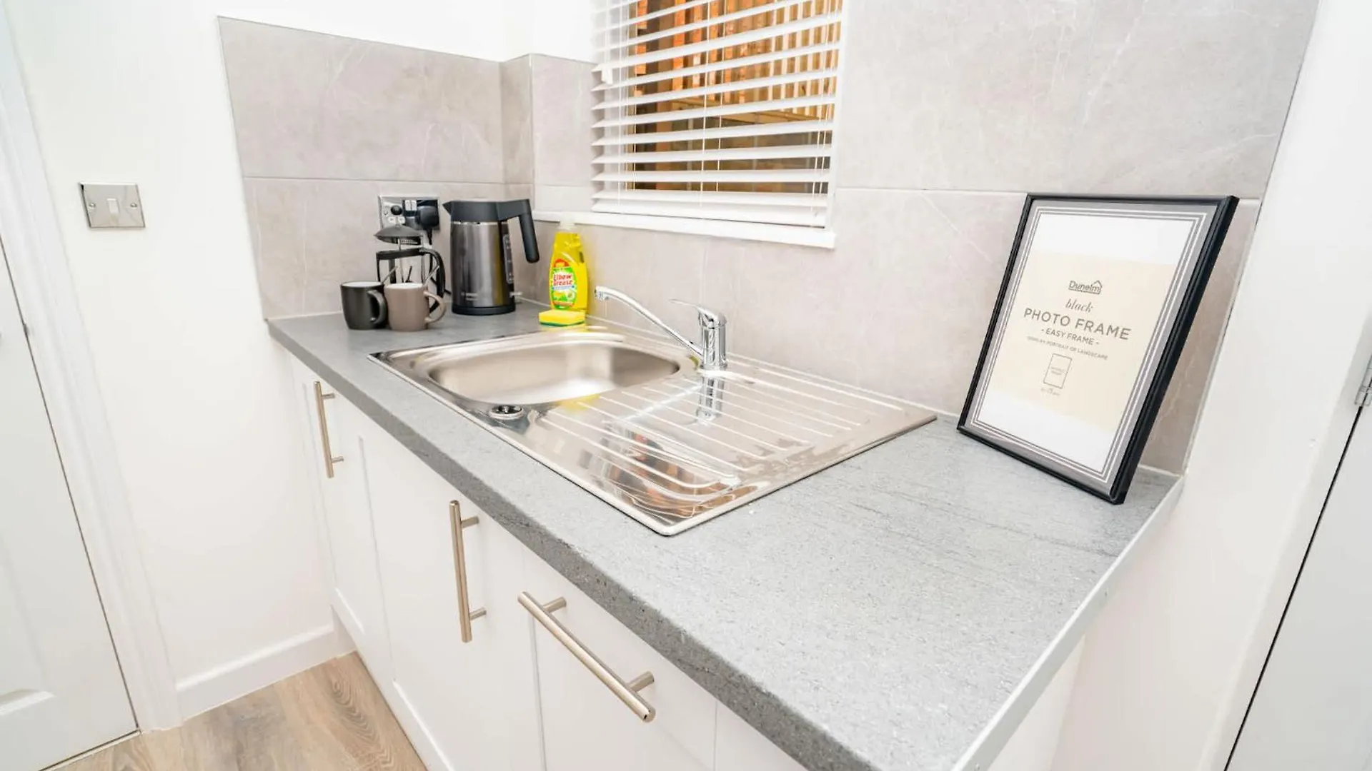Fabulous 1 Bedroom Apartment In Cheltenham Centre