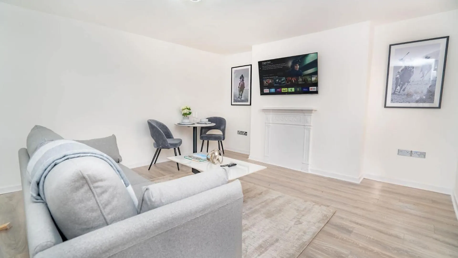 Fabulous 1 Bedroom Apartment In Cheltenham Centre 0*,  Regno Unito
