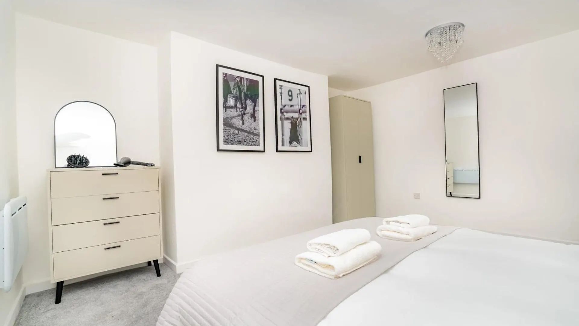 Fabulous 1 Bedroom Apartment In Cheltenham Centre