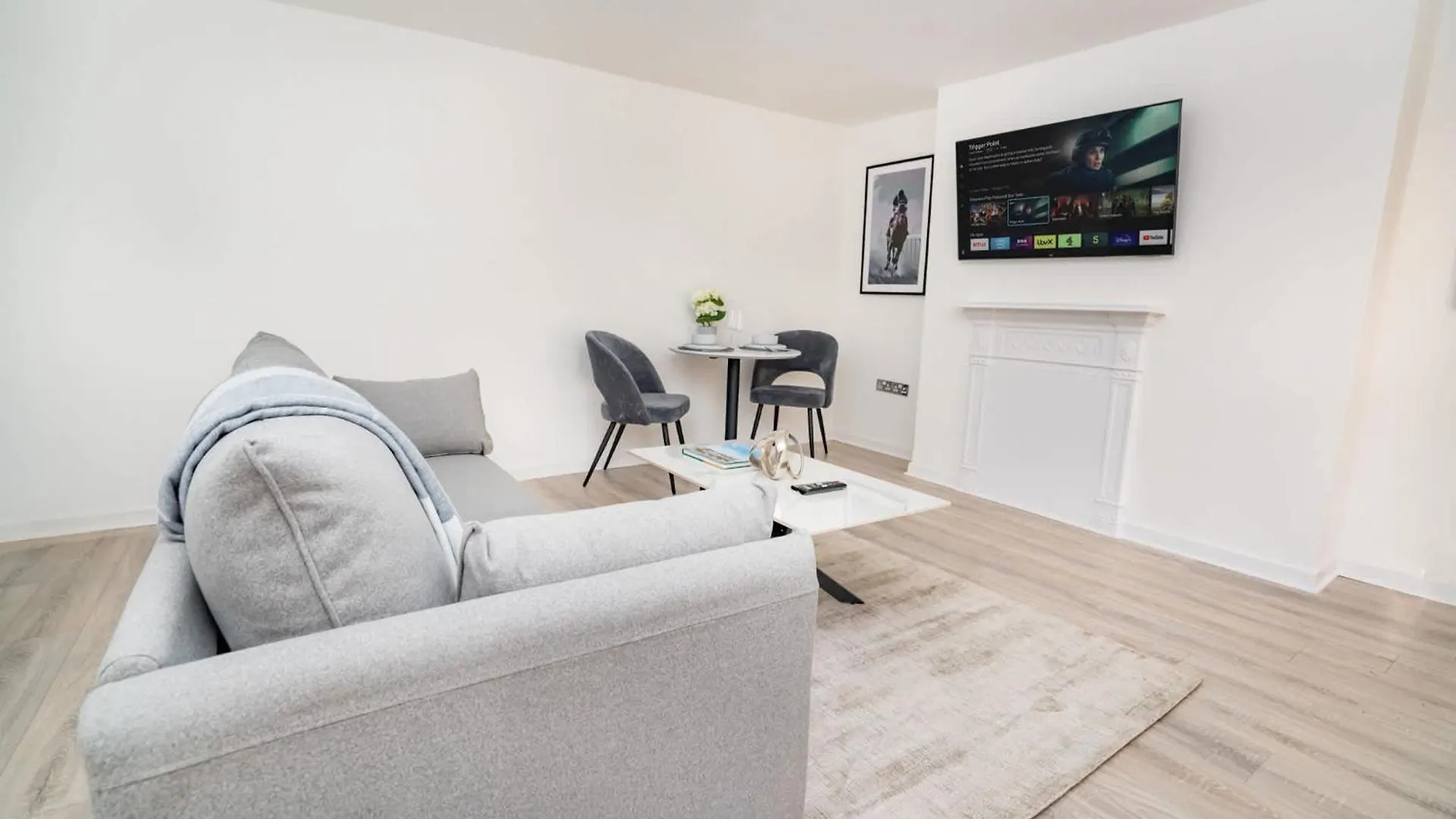 Fabulous 1 Bedroom Apartment In Cheltenham Centre